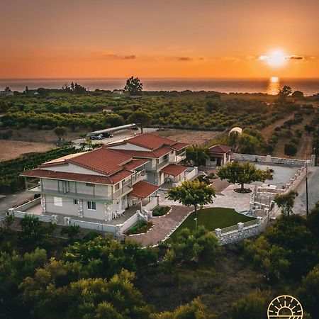 Terra Helios Suites & Studios Kyparissia Exteriér fotografie