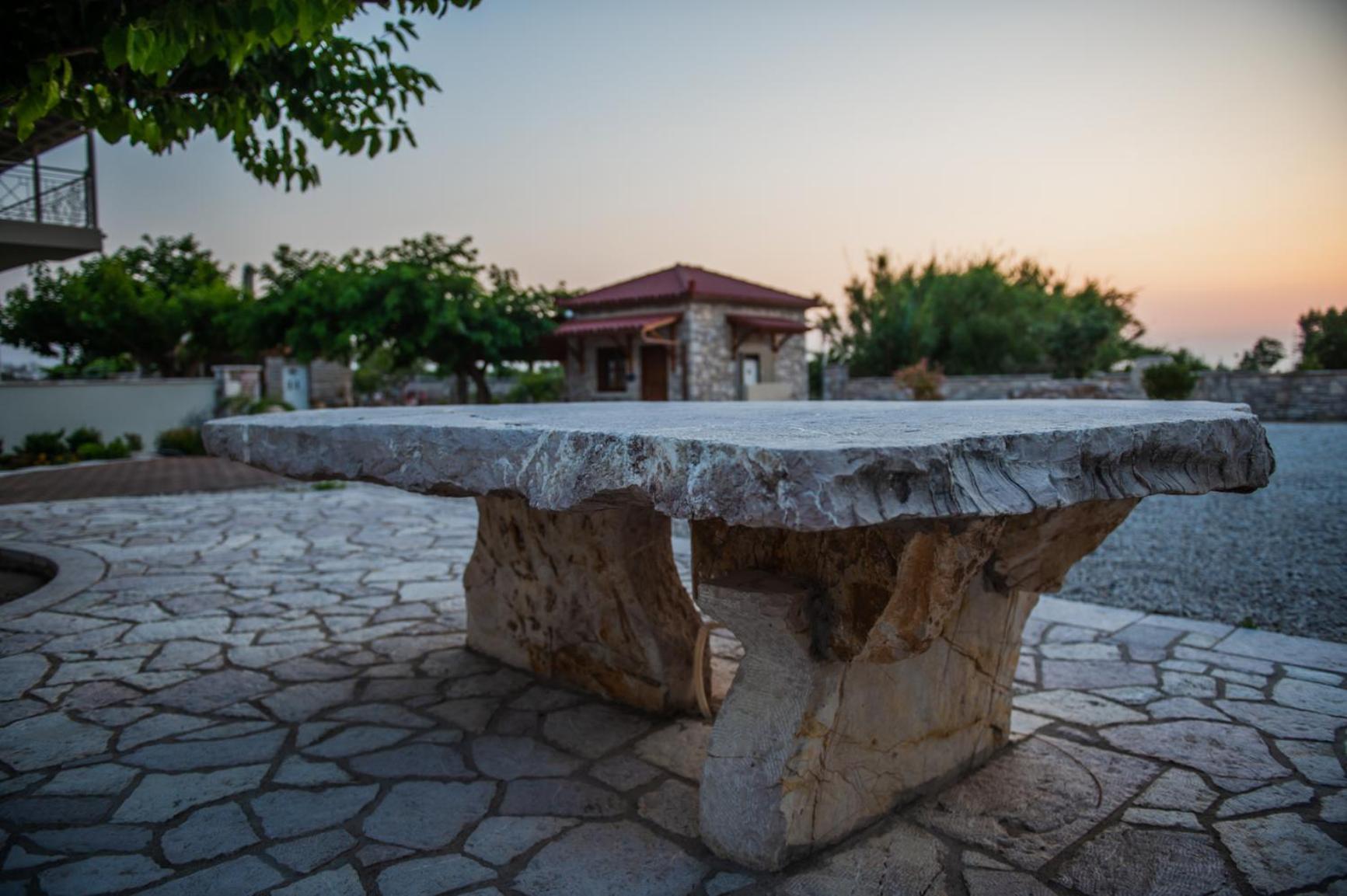 Terra Helios Suites & Studios Kyparissia Exteriér fotografie
